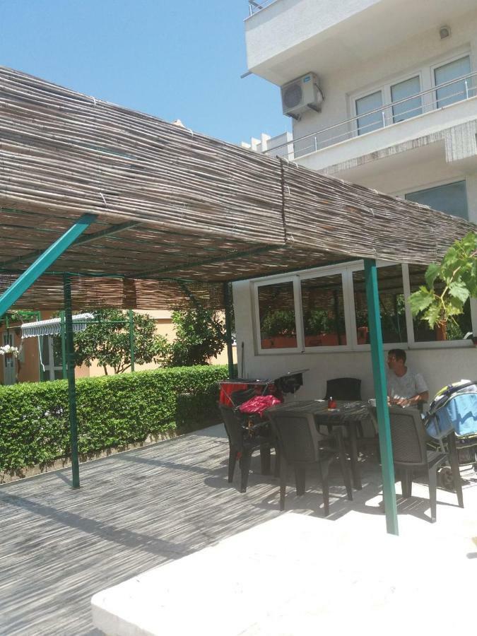 Mona&Mike Apartments Tivat Extérieur photo